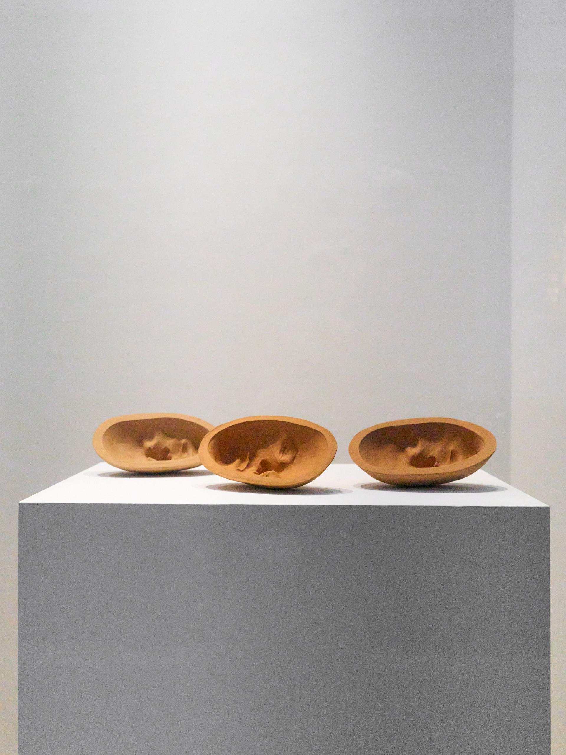 5. Installation view, FAVENTIA. Ceramica italiana contemporanea, BUILDINGBOX, Milano, ph. Sarah Indriolo